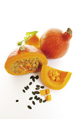 Hokkaido Kürbisse (Cucurbita), Hälfte, Stücke, Kürbiskerne