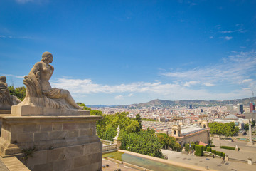 Fototapeta na wymiar beautiful views on a summer day in Barcelona