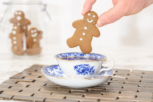 Gingerbread In Teacup