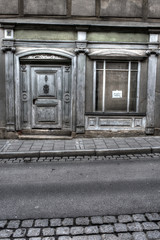 Haustür mit Fenster