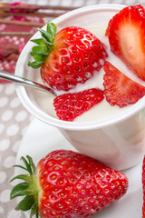 yogurt with strawberries