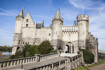 Fototapeta na wymiar old Castle in Antwerpen