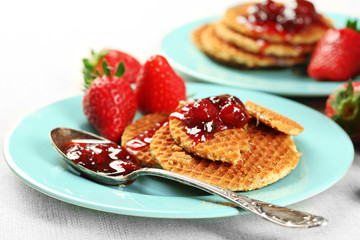 Wafers with strawberry jam and berries