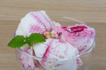 Ice cream with cedar and mint leaves
