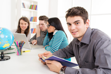 Fototapeta premium Człowiek uczący się