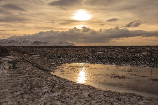 Islanda: stagno ghiacciato