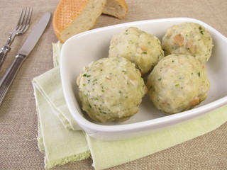 Semmelknödel