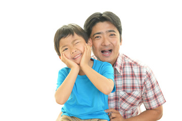 笑顔の親子