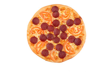Итальянская пицца с салями на белом фоне