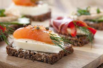 Delicious little sandwiches with tuna, cheese, prosciutto and ve