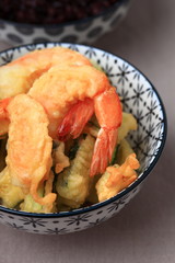 tempura in coppetta di zucchine