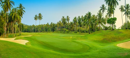 Foto auf Acrylglas golf course panorama © aiisha
