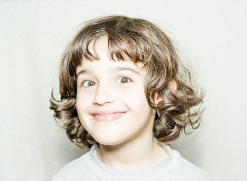 Ni&ntilde;a sonriendo