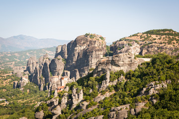 Fototapeta na wymiar monastery and rocks of Meteora, Greece 