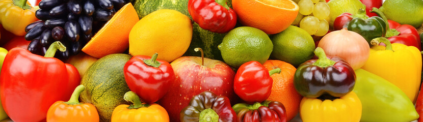 Fototapeta na wymiar bright background of fruits and vegetables