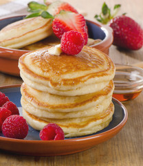 Small pancakes with fresh berries