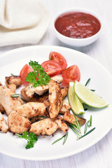 Grilled chicken fillet and vegetable salad