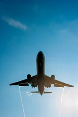 Poster groot passagiersvliegtuig komt aan land © kosmos111