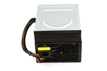 DVD Laufwerk mit Defektem Computer Netzteil