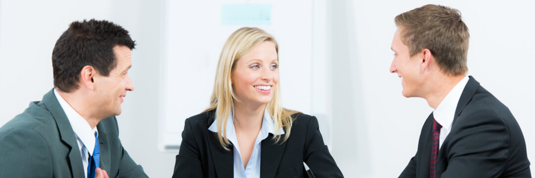 gesch&auml;ftspartner planen gemeinsam