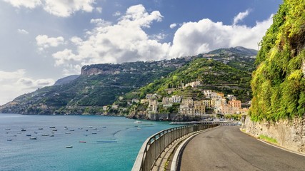 Naklejka premium Road on Amalfi Coast