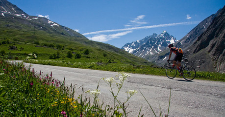 Vélo sur la route du galibier