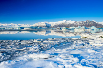 Fototapeta na wymiar Jokulsarlon, a large glacial lake in southeast Iceland
