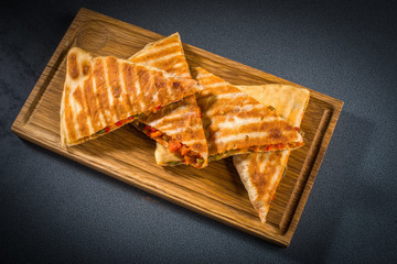  Samosa stuffed with vegetables
