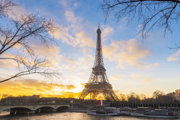 Fototapeta na wymiar Eiffel Tower, Paris, France