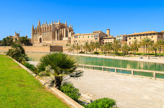 Beautiful cathedral La Seu in Palma de Mallorca town, Spain