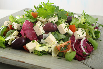 insalata mista con formaggio di soia