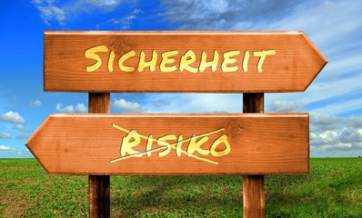 Strassenschild 33 - Sicherheit