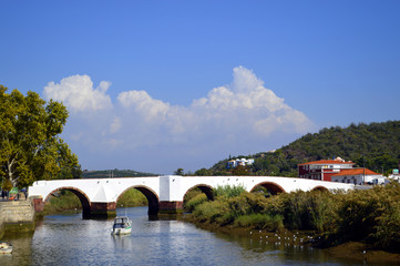 Fototapeta na wymiar Silves, bridge over the river Arade in Portugal