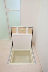 住宅の床下収納