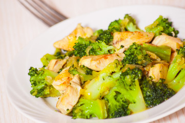 chicken fillet with broccoli
