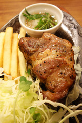 三元豚厚切り肩ロースのオーブン焼き