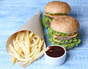 Hamburger Burger Cheeseburger, fried potato and ketchup