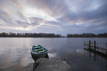  łódki w przystani wędkarskiej © Mike Mareen