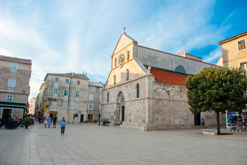 square with a church - 80243580