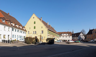 Fototapeta na wymiar Klosterverwalterhaus in Heilsbronn