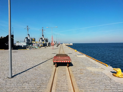 Sea pier