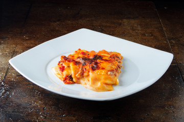 Lasagna Al forno, lasagna bolognese, nel piatto