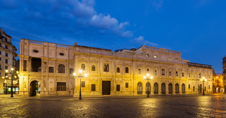 Fototapeta premium City hall in early morning. Seville