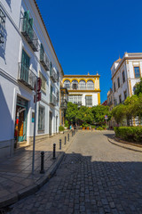 Fototapeta na wymiar beautiful streets full of typical color of the Andalusian city o