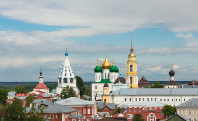 Fototapeta na wymiar The cityscape of the Kolomna Kremlin on the sky background