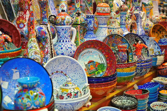 Porcelain souvenirs of Istanbul Grand Bazaar