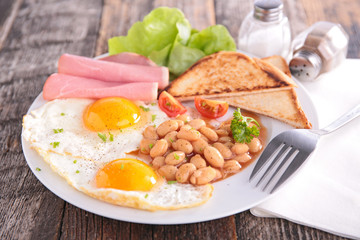 breakfast with egg and beans