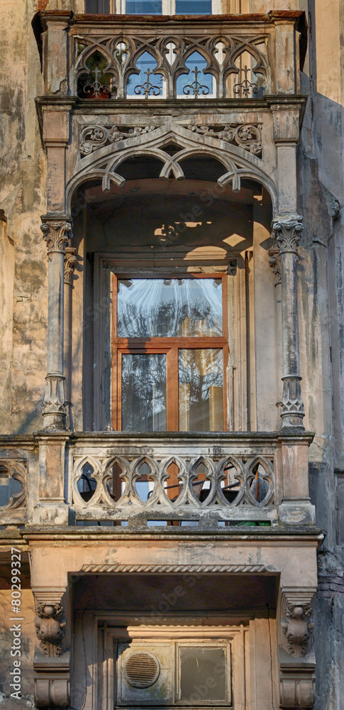 Poster The balcony of the old house