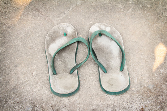 old white - green plastic sandals