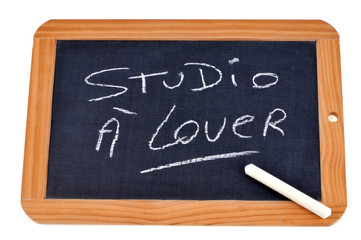 Ardoise avec studio à louer